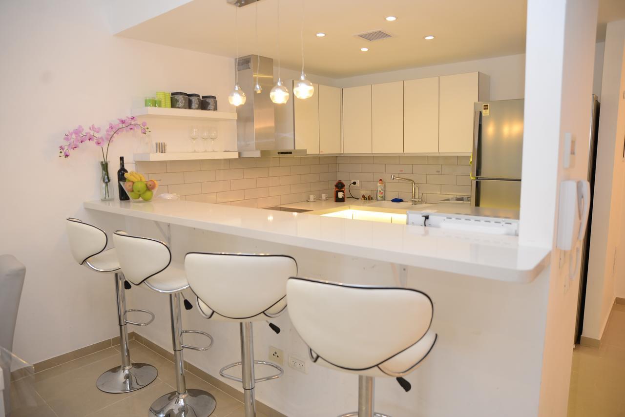 Saidoff, Amazing 4 Bedroom 3 Bath In City Center, Pool, Parking!!! القدس المظهر الخارجي الصورة