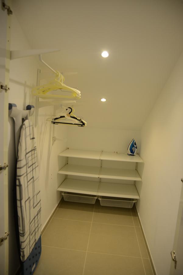 Saidoff, Amazing 4 Bedroom 3 Bath In City Center, Pool, Parking!!! القدس المظهر الخارجي الصورة