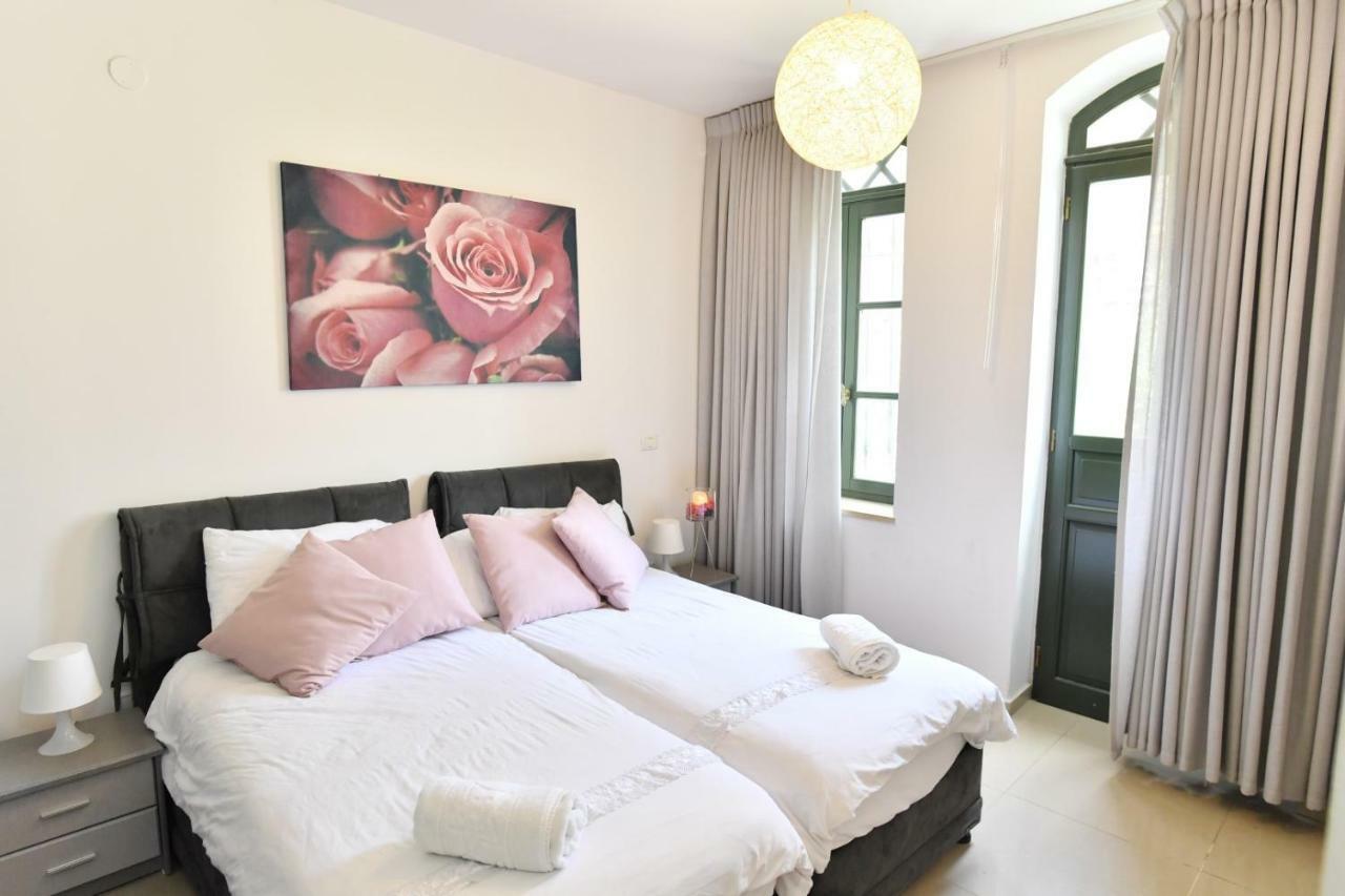 Saidoff, Amazing 4 Bedroom 3 Bath In City Center, Pool, Parking!!! القدس المظهر الخارجي الصورة